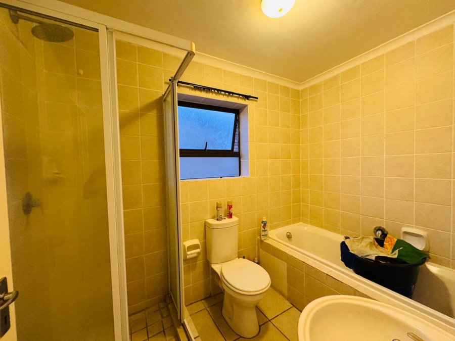 2 Bedroom Property for Sale in Fairview Golf Estate Western Cape